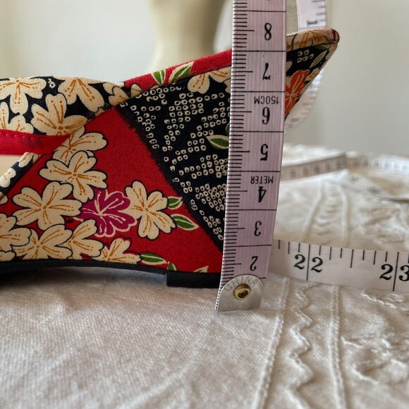 Japanese Wedge Sandals - Geta Style Strap - Picture 7 of 7